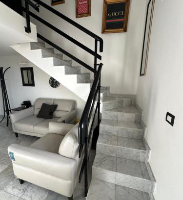 Prato Apartment | Marble apartment