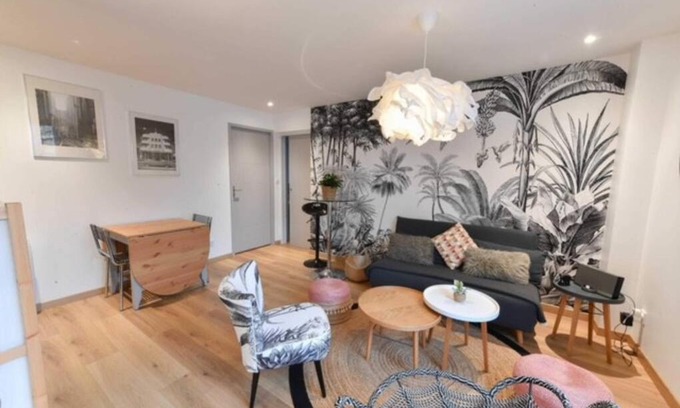 Les Sables d'Olonne House | Marché Arago (3min), plage (8min), jardin clos.