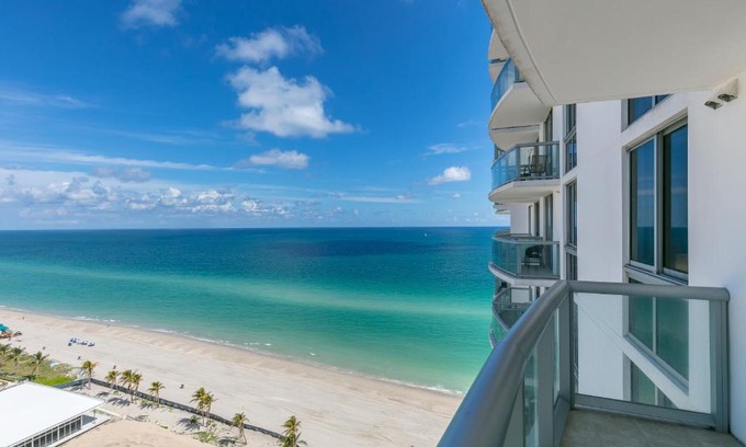 Sunny Isles Beach Apartment | Marenas Beach Resort Private Luxury Suites