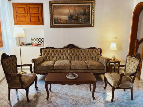 Symi House | Margo Traditional House