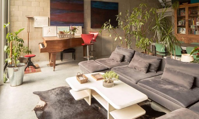 Stationsbuurt Noord House | Mari's: Multifunctional Shelter with big Garden