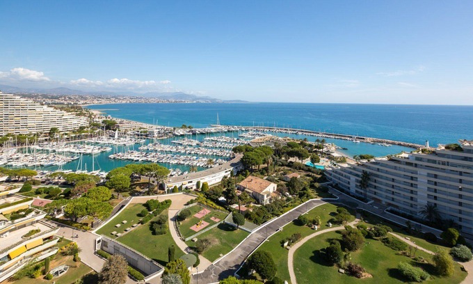 Villeneuve Loubet Beach Apartment | Marina Bay of Angels. 113 m2, direct access sea 2mn.