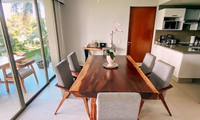 Ixtapa House | Marina-front Apartment in Ixtapa nearby beaches and cycling trail!