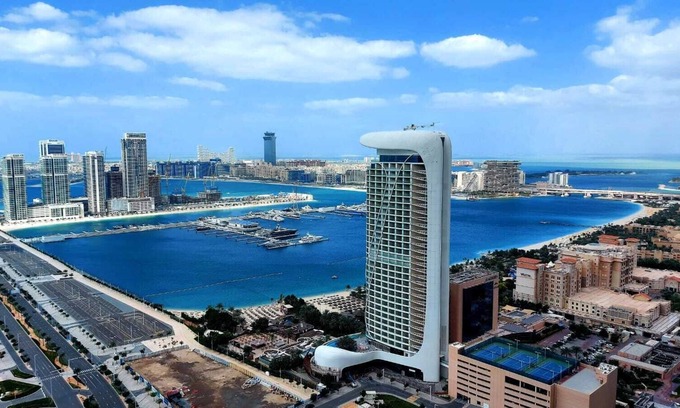 Dubai Media City Apartment | Marina view spacious 3bedroom family friendly unit princess marina 56 floor