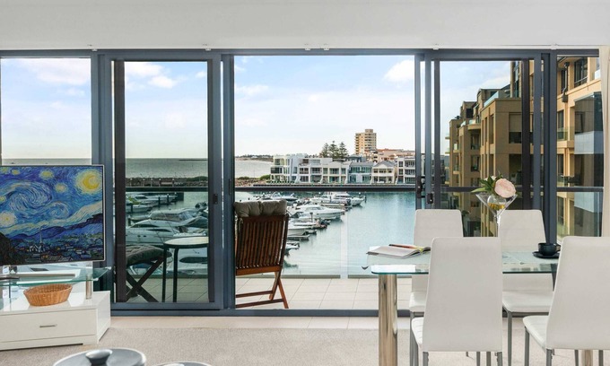 Glenelg Apartment | Marina Views Free Parking, Beachside & Seaview