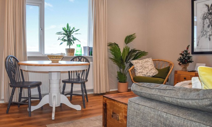 Woodhorn Apartment | Marina Views, your peaceful coastal escape in the heart of Amble.