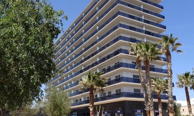 L'Ampolla Apartment | Marisol apartment - sea view - 100m from the sea - swimming pool - airco