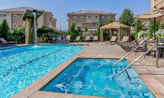 Reno/Tahoe Airport Apartment | Marketing in Reno With 2 Bedrooms and 2 Bathrooms