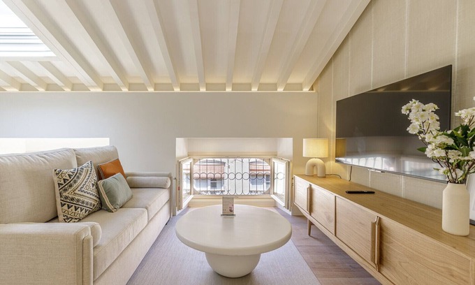 Centro Apartment | Marqués de Velazquez 4B