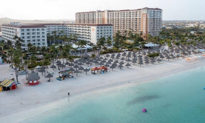 Arashi Resort | Marriott’s Aruba Surf Club: Your Caribbean Playground Awaits-Studio Garden View