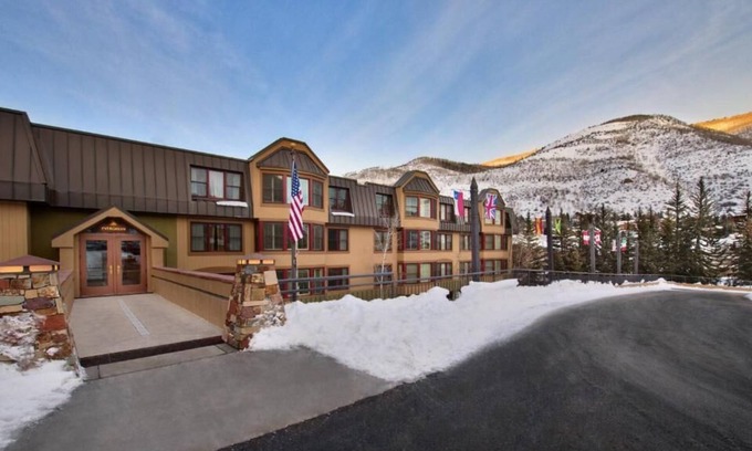 Highland Meadows Condo | Marriott's Streamside Evergreen at Vail - 2Br/2Ba - Free Shuttle - Washer/Dryer