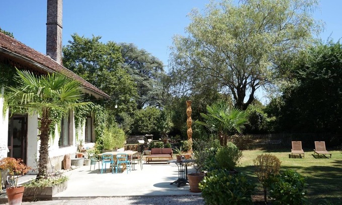 Martel House | Martel Quercy House with garden in Martel