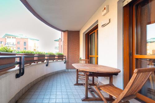 Vimodrone Apartment | Martesana Terrace Flat with garage - Ospedale San Raffaele