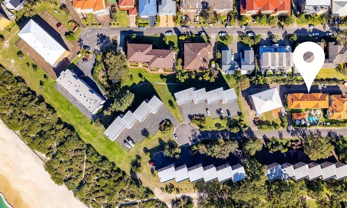 Nelson Bay Apartment | Martys, 7/2 Intrepid Cl - pool , air con , Wi-Fi and linen