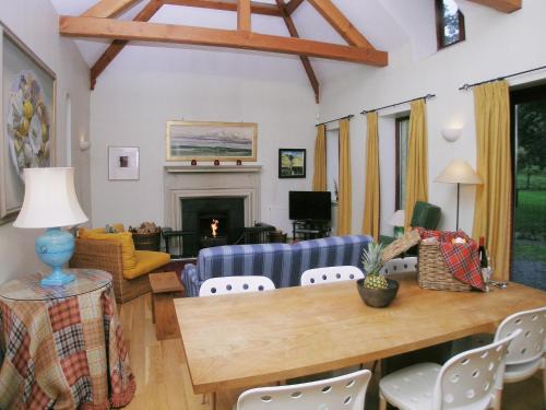Castle Douglas House | Marwhin Cottage - Swws