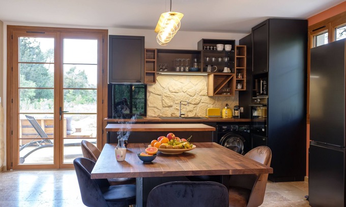 St.-Remy-de-Provence Villa | Mas 9 Romanin: Gîte Fontaine
