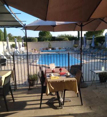 Oppede House | Mas Dansavan Chambres d'hôtes