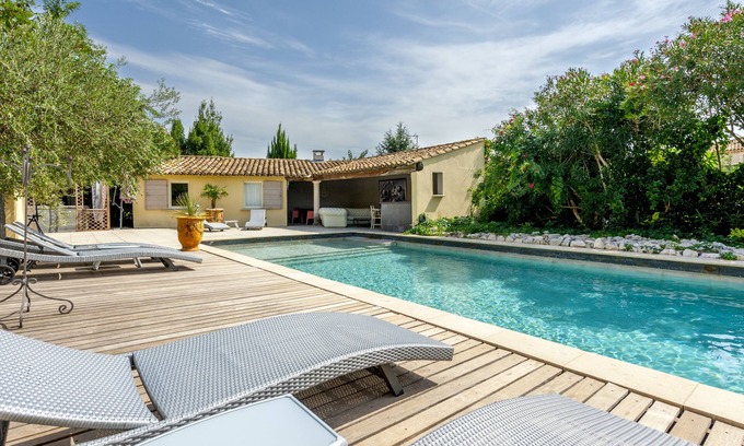 Vallabregues Other | Mas de l'Ilon heated swimming pool spa shutter sauna 9 air-conditioned bedrooms 9 bathrooms wc