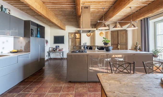 Lamanon Cottage | Mas en pierres, piscine chauffée entre Alpilles et Luberon