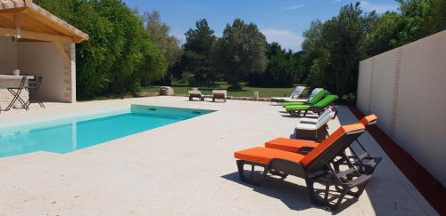 Beaucaire House | MAS TAREAU LE DAMIER