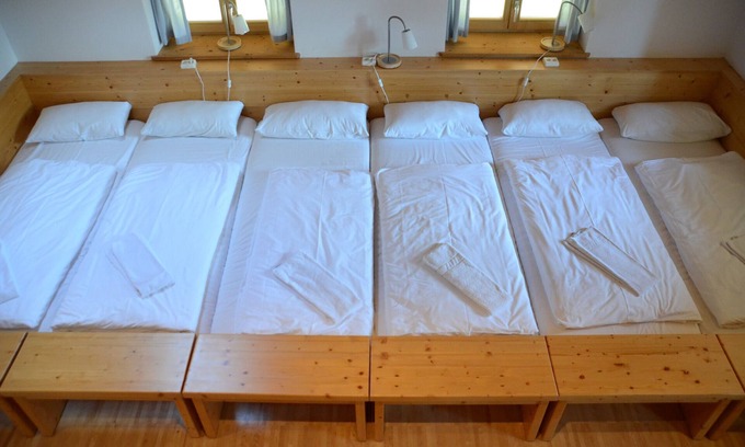 Seeshaupt Apartment | Mattress Dormitory 'Yellow' with Shared Terrace & Garden, WITHOUT Kitchen