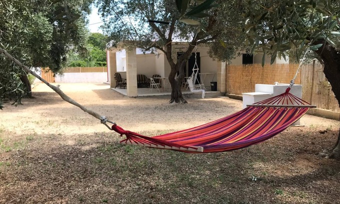 Maruggio House | "Maviglia" villa with large garden