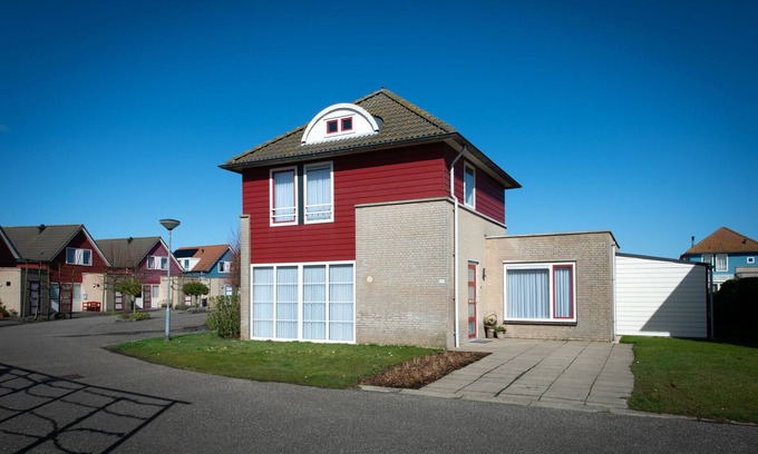 Hoofdplaat House | Maxime 203 - Kustpark Village Scaldia - Large detached holiday villa with spacious garden