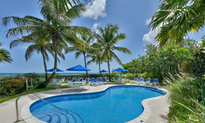 Welches Apartment | Maxwell Beach Villas