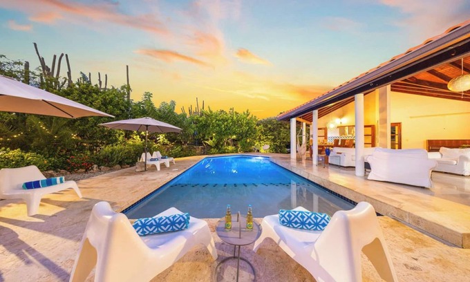 Paradera House | Maxwell Luxury Home - Poolside Living by Lucha