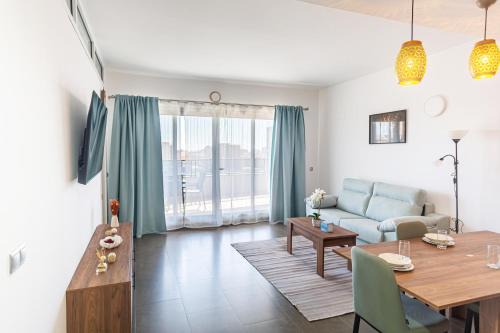Altozano-Conde Lumiares Apartment | Maya Bay Suites