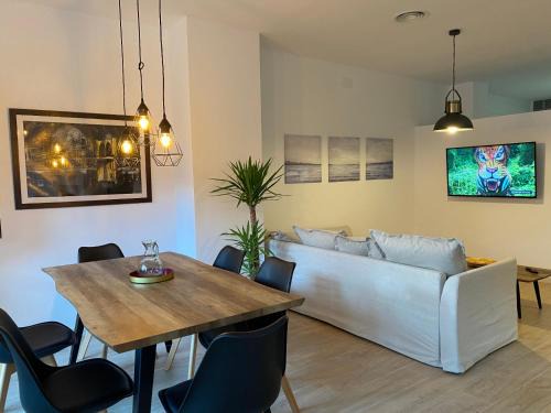 San Anton Apartment | MAYCO Lovely Apartment I by SunCastle apartamentos