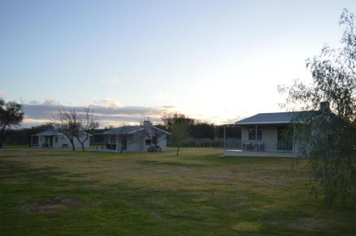 Oudtshoorn Apartment | Mayfair Farm Cottages