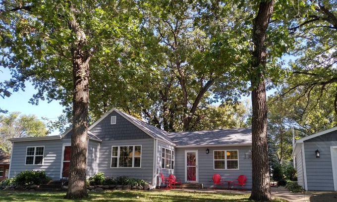 West Okoboji House | Maywood Delight