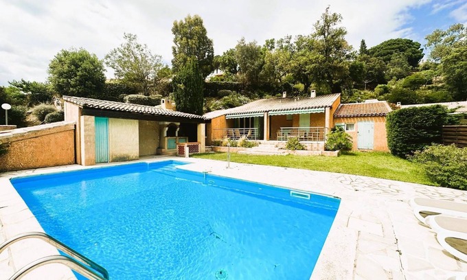 La Londe-les-Maures House | Mazet for 6 people with private pool in the Valcros domain in La Londe les Maures