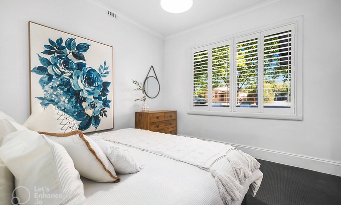 Orange Cottage | "McLachlan Cottage" in trendy Central East Orange
