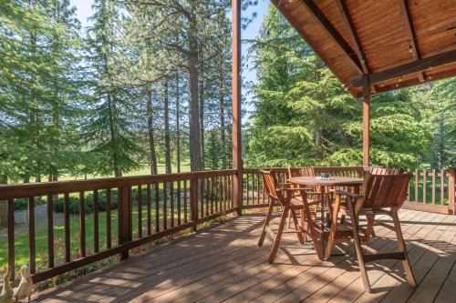 Arnold House | Meadow Greens
