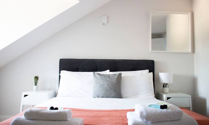 Loughborough Apartment | Meadow Lane Apartment 5