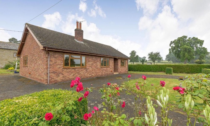 Leominster House | Meadow Lea