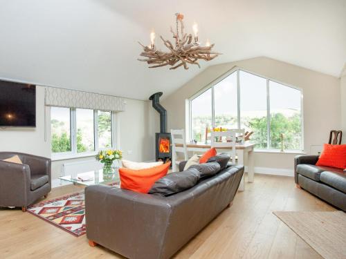 St. Mawes House | Meadowside