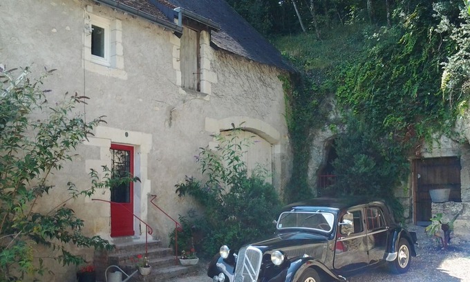 Chissay-en-Touraine Cottage | medieval house near Château Chenonceau, Beauval zoo