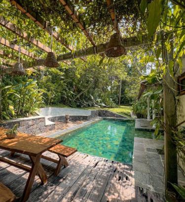 Akmeemana Villa | Medusa Bungalow - Galle