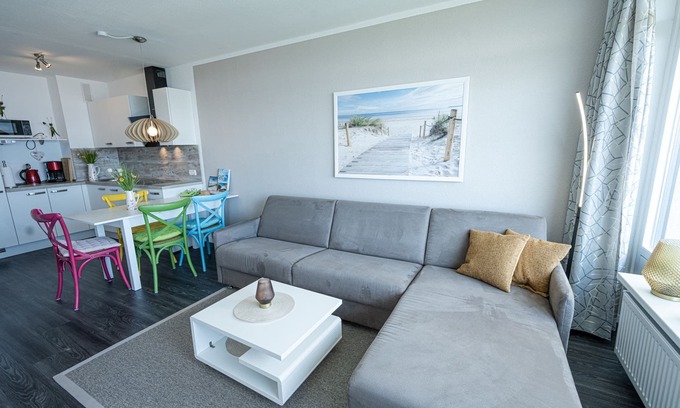 Dahme Apartment | Meerblick und Strandkorb Inklusive