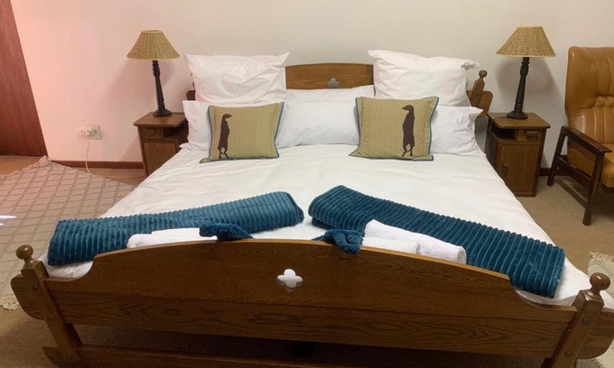 Riviersonderend Bed & Breakfast | Meerkatjie
