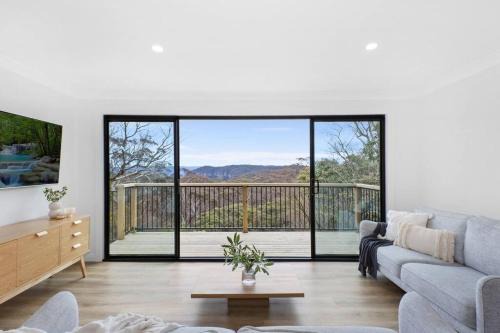 Katoomba House | Megalong Valley Lookout Cottage