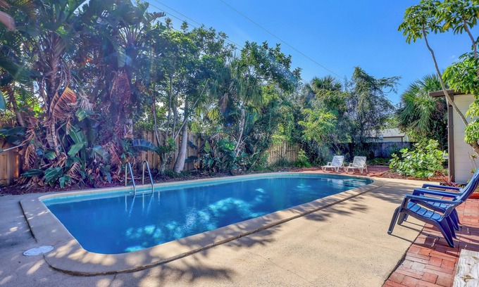 Bowe Gardens House | Melbourne Heated Pool Home Sleeps 12 with 4 bed/2bath Great Reviews 14m to USSSA