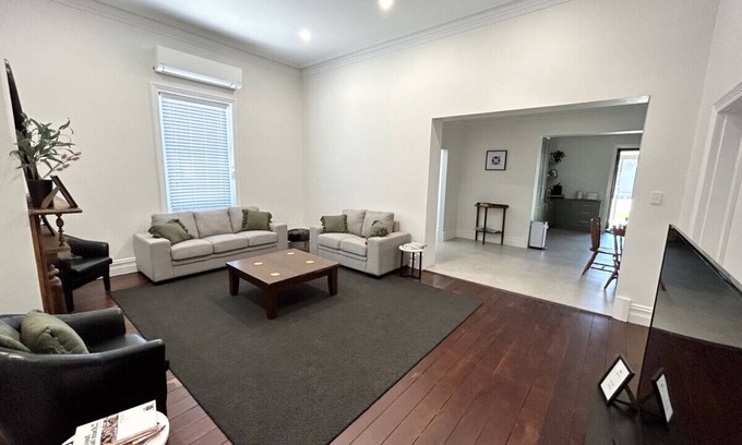 Wallaroo House | Memea By The Sea - Freshly Renovated Home in Wallaroo