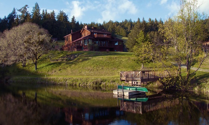 Redwood Valley Cabin | Mendocino County Secluded Estate House Surrounded by Nature