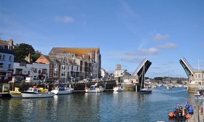 Weymouth Cottage | Mermaid House