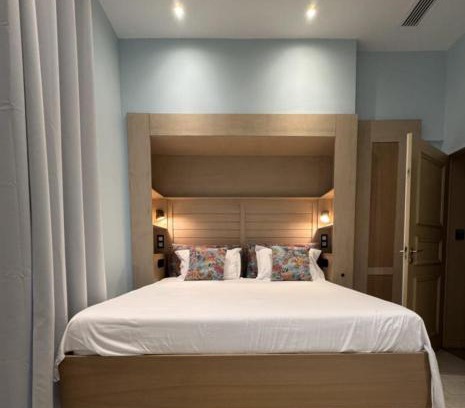 Pezenas Apartment | Mes à Moi in Pezenas - Studio & patio privatif - O Pitchoun