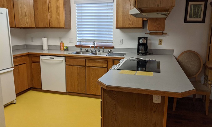 Olympia House | Meticulously furnished near State Capitol